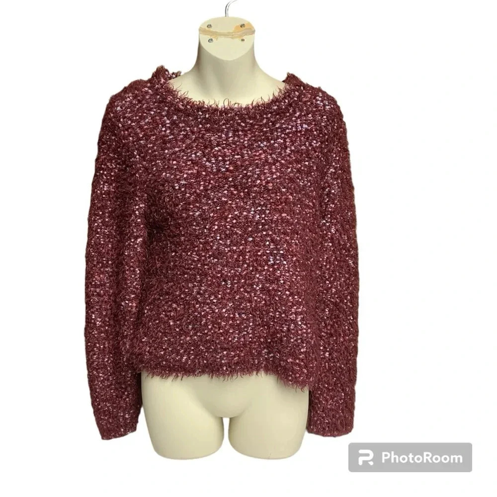 Wild Fable burgundy popcorn sweater slight cropped size small very soft